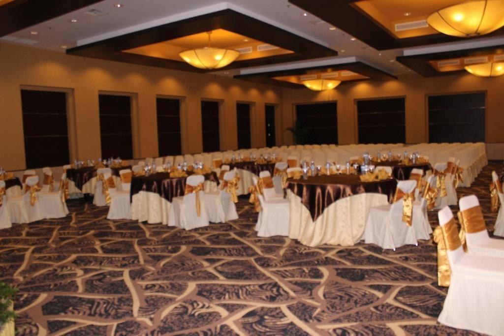 Grand Abe Hotel Джаяпура Екстериор снимка